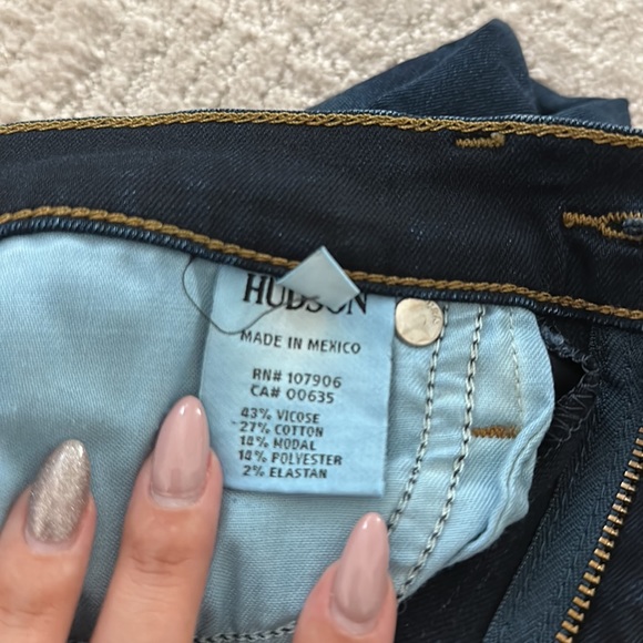 Hudson Jeans - Nico Midrise Size 24 - Picture 3 of 3